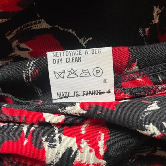 1980s Vintage French Red Floral Print Black Silk Belted Dress Sz S M - Picture 6 of 7